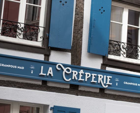Innenraum der Crêperie Crampous Mad